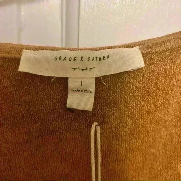 Grade and Gather Woman’s Cotton wrap style hoodie. Burnt orange. Size L NWT - Picture 3 of 11